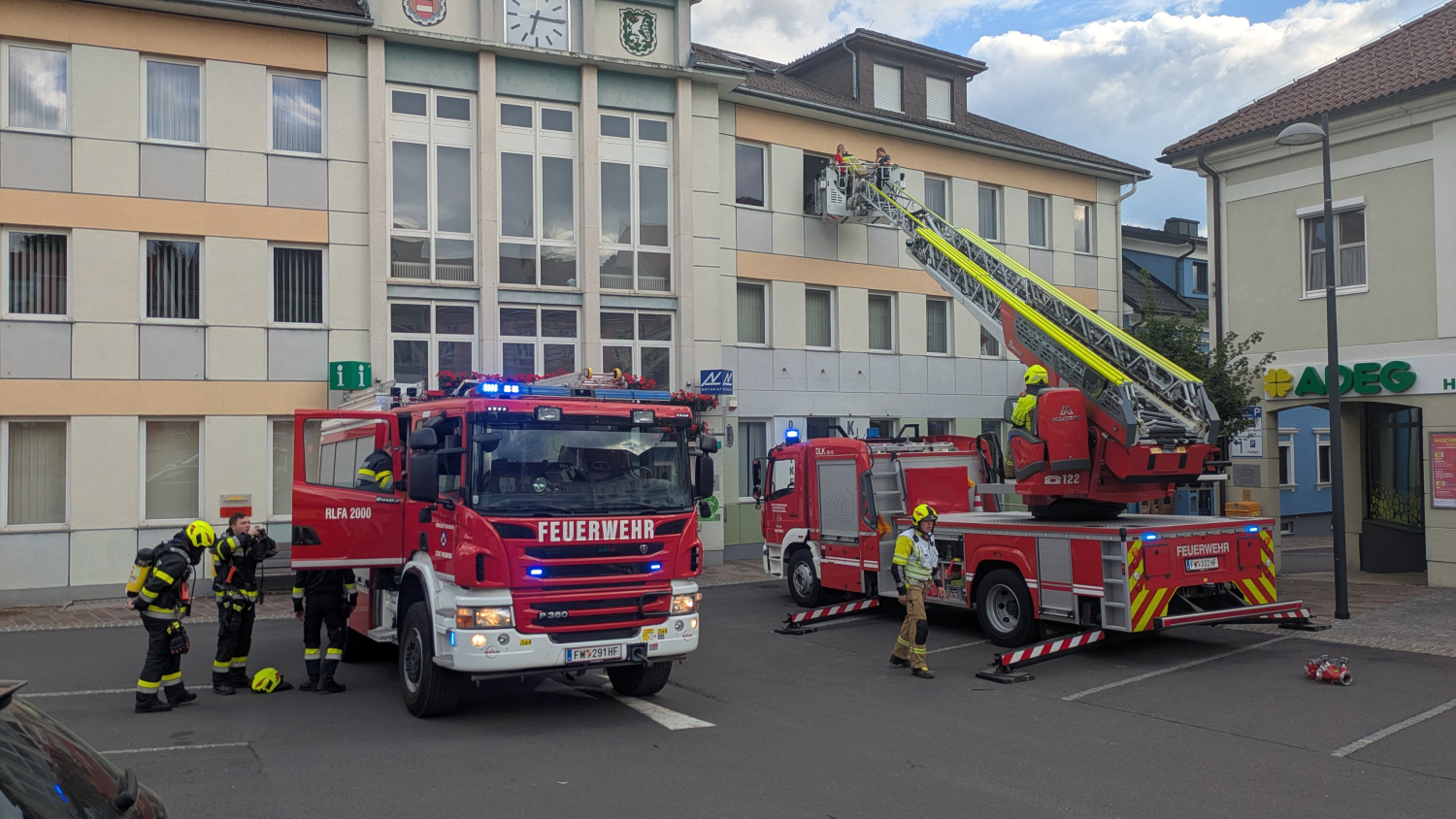 Read more about the article Gemeinschaftsübung mit der FF Hartberg und der FF Pinggau